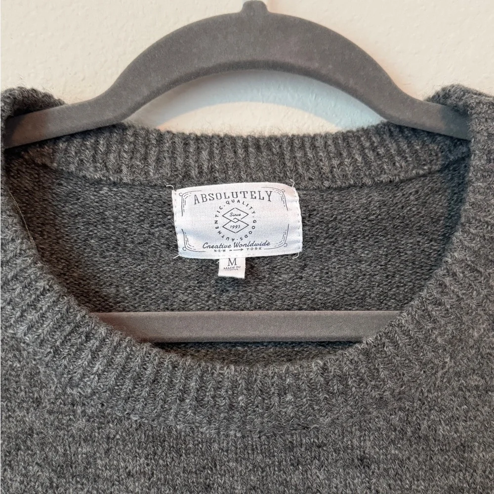 Absolutely crewneck embellished sweater - size M - Picture 2 of 4